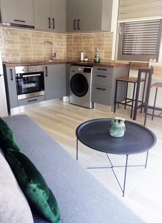 Harmony Superior Suite Apartment Аргостолион Екстериор снимка