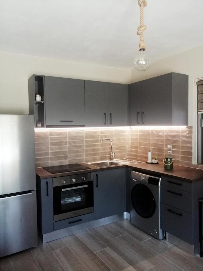 Harmony Superior Suite Apartment Аргостолион Екстериор снимка